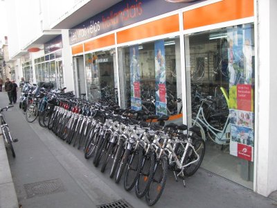 Location de vélos "Bordeaux Scooters"