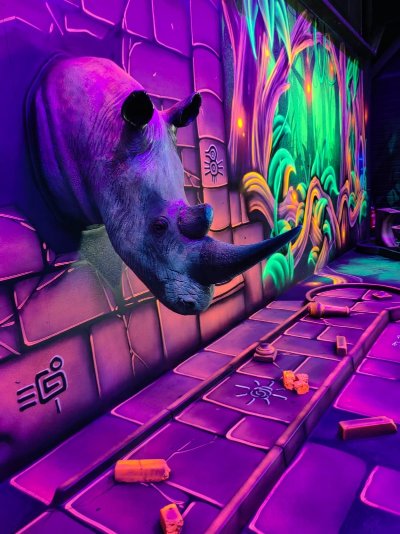 Black Holes Minigolf