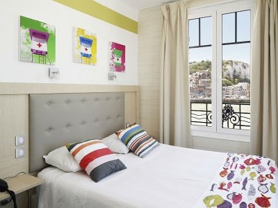 Mots Perlés - Musée de la perle de verre ancienne