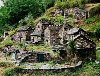 Le monde merveilleux du pic des fées - Le Ron des Fades