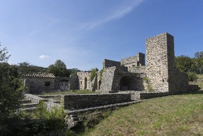 LE SITE ARCHÉOLOGIQUE DE LA VERRERIE DE COULOUBRINES