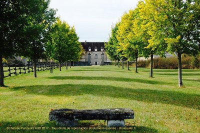 Châteaufer, château et ferme agroéologique