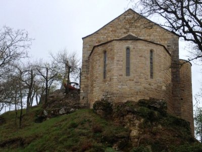 Chapelle et Chateau de Gozon