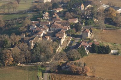 Village de mas d'Auvignon