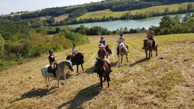 Centre équestre La Ballarade