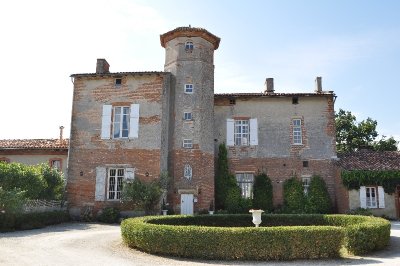 CHATEAU DE THEGRA