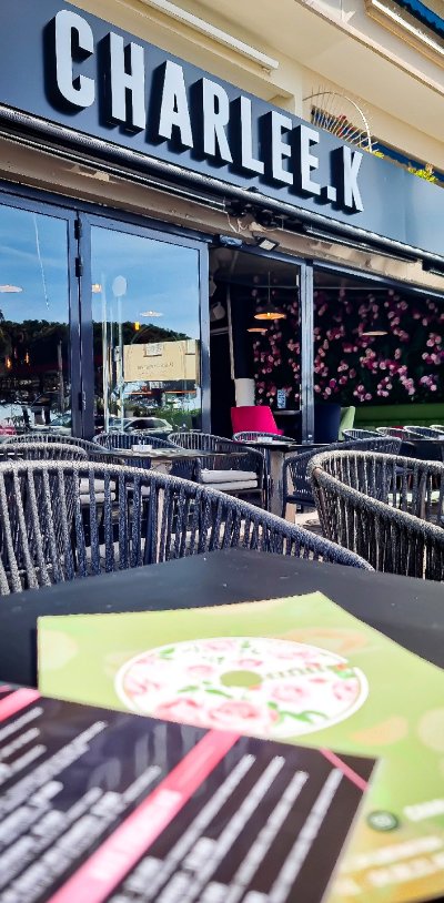 CHARLEE.K