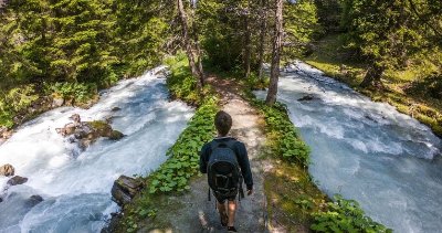 Sentier piéton - B8 - Au fil de l'eau (montée et/ou descente) - Départ Méribel