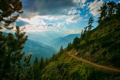 Sentier des 1000 marches - Col de la Chal