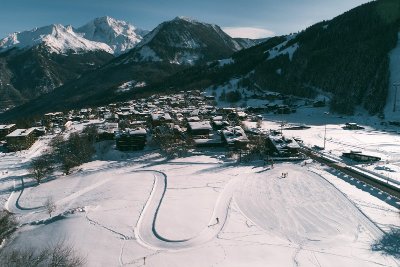 En descendant vers Courchevel Le Praz...