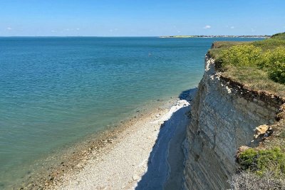 GR 8 ® - Le chemin littoral des falaises du Pertuis Breton : La Rochelle / L'Houmeau