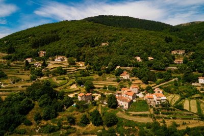 Mandagout, les chemins du granit