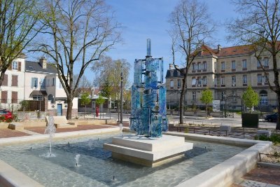 Sculpture urbaine en Verre : Élévation, bleus nymphéas