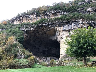 Le Mas d’Azil : un trésor d’histoire et de nature en Ariège