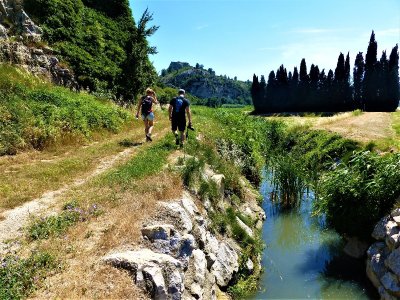 TARASCON - Abbaye de Saint-Michel de Frigolet