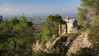 SAINT-ÉTIENNE-DU-GRÈS - De la cabane du Garde à Notre-Dame du Château