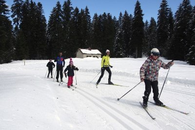 Giron 1000 station et village