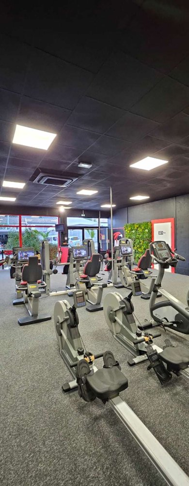 SALLE DE SPORT NA SPORT COMPLEXE