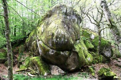 Circuit pierres à légende