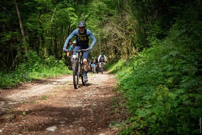 JURA RIDE - Guide accompagnateur vélo