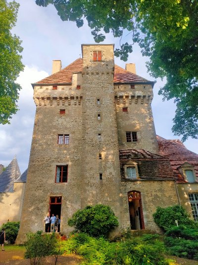 Donjon de Menetou-Couture