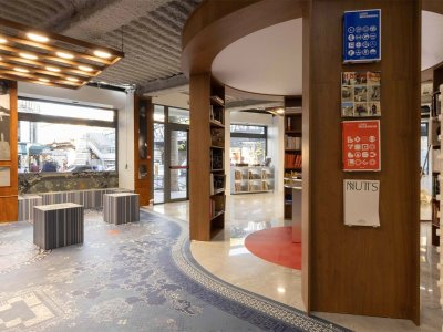 Union de la Jeunesse Internationale - Le Grand Magasin