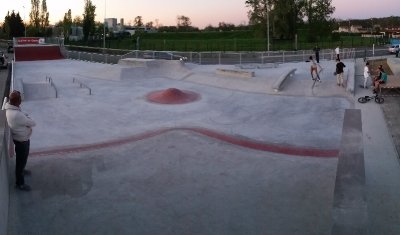 SKATE PARK