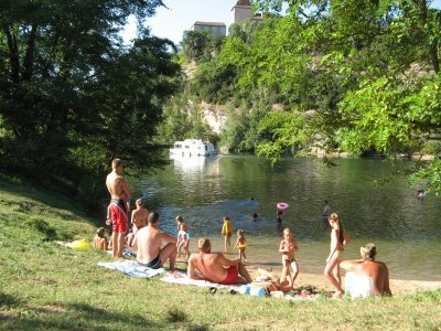 Baignade à Douelle dans la rivière Lot