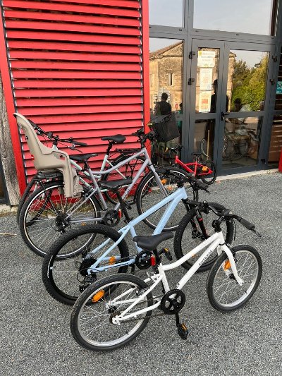 Location de vélos à St Martial d'Artenset