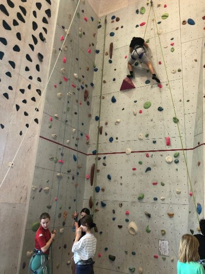Mur d'escalade - Ecole internationale