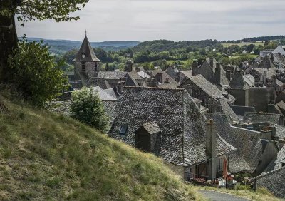 Balade et jeu de piste numérique dans le village médiéval de Mur-de-Barrez