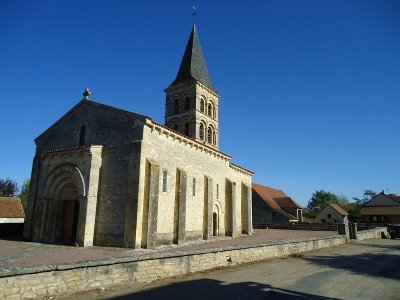 Eglise romane Saint-Julien