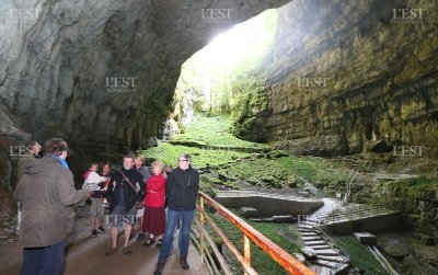 Grotte de la glacière et Maisons des minéraux
