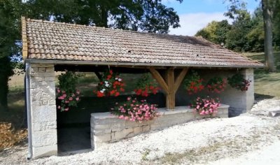 LAVILLENEUVE-AUX-FRESNES