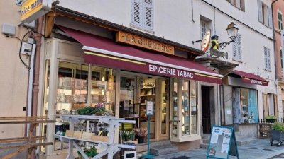 Médiathèque d'Isola village