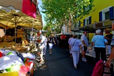 Marché du Dimanche ( 15 exposants)