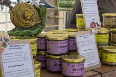 Le marché des artisans et producteurs locaux au Pradet