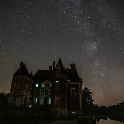 Le Château de La Bussière sous les étoiles