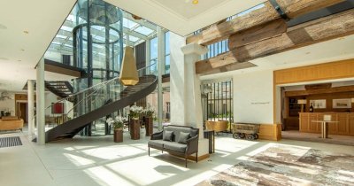 Exposition EMMANUEL PIERRE | Hôtel Chais Monnet & Spa