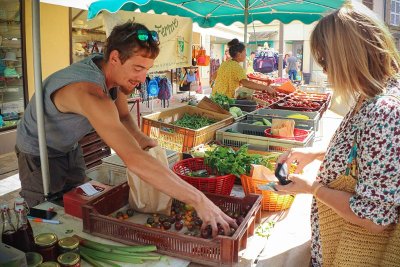 Marché de producteurs de Saint-Yrieix