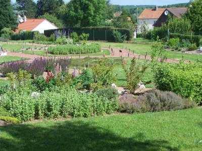 Jardin de plantes mellifères d'histoire d'abeilles