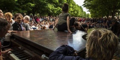 Les oreilles vagabondes - Histoires en langues étrangères