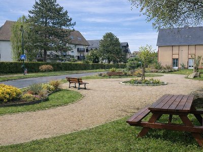 Square Charles Roffé