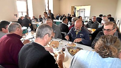 Déjeuner aux Tripoux à la Capelle-Bonance