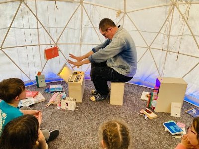 Spectacle : Parce que les vers n’ont pas besoin de pieds pour s’envoler