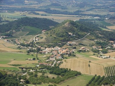 Sur les Chemins de la Clairette - La vallée des Vignes