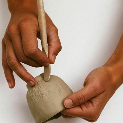 Atelier avec l'argile pour promouvoir l’art céramique : Terres de Rencontres