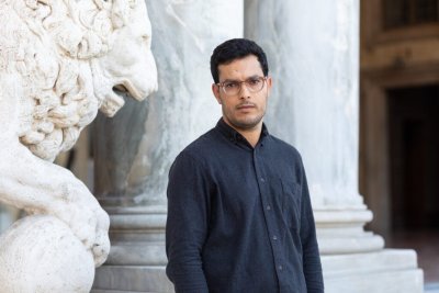 Visite de l'exposition en compagnie de l'artiste Abdessamad El Montassir