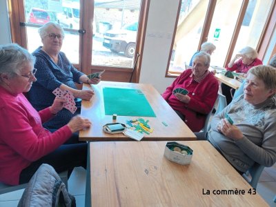Concours de coinche à la mêlée