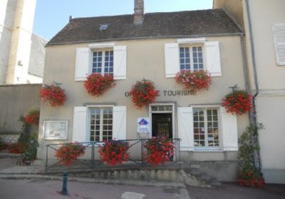 Dans l'oeil de la fontaine Saint-Jean